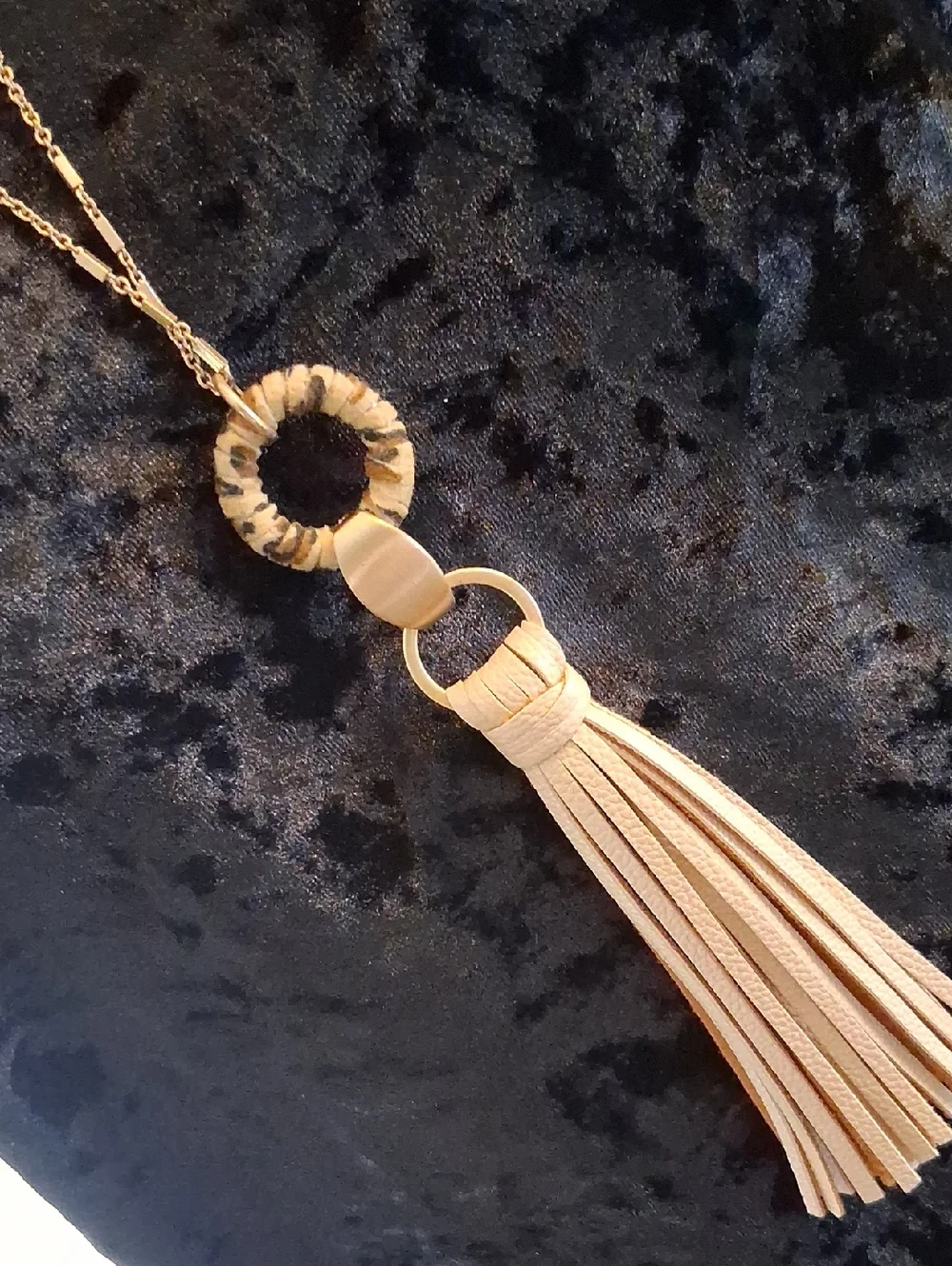 Women’s Beige Tassel Necklace 34 In.L Gold Earrings W/ A Wood & Shell Bracelet